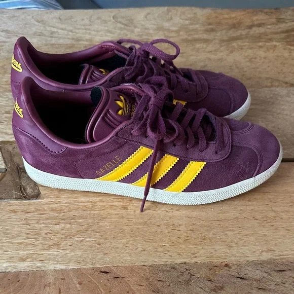 Adidas Gazelle Men's 7 Burgundy and Yellow Portland Timbers Sneakers - Picture 6 of 9